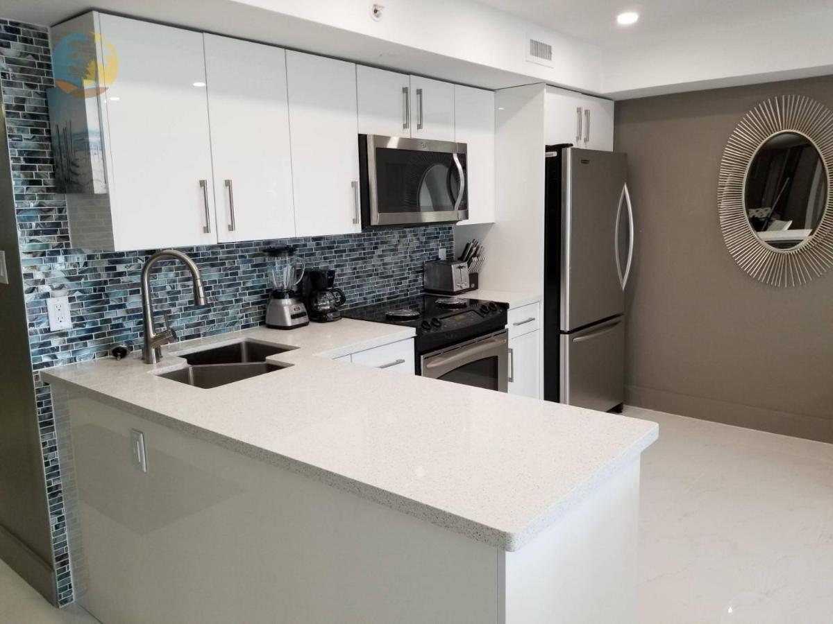 Luxury Beach Resort - Hora Rentals ไมอามีบีช ภายนอก รูปภาพ