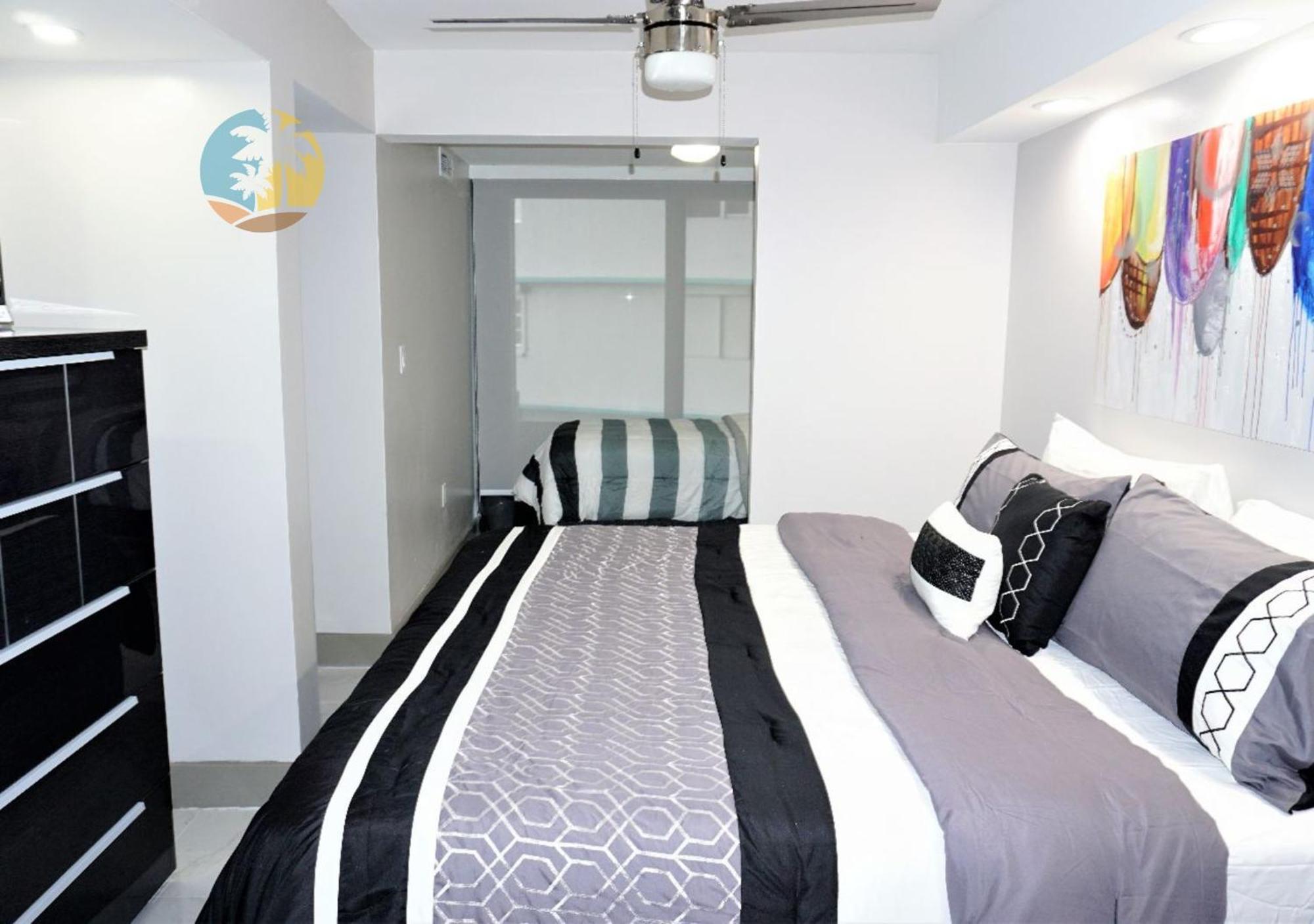 Luxury Beach Resort - Hora Rentals ไมอามีบีช ภายนอก รูปภาพ